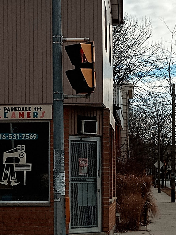 Problem: walk signal not clearly visible